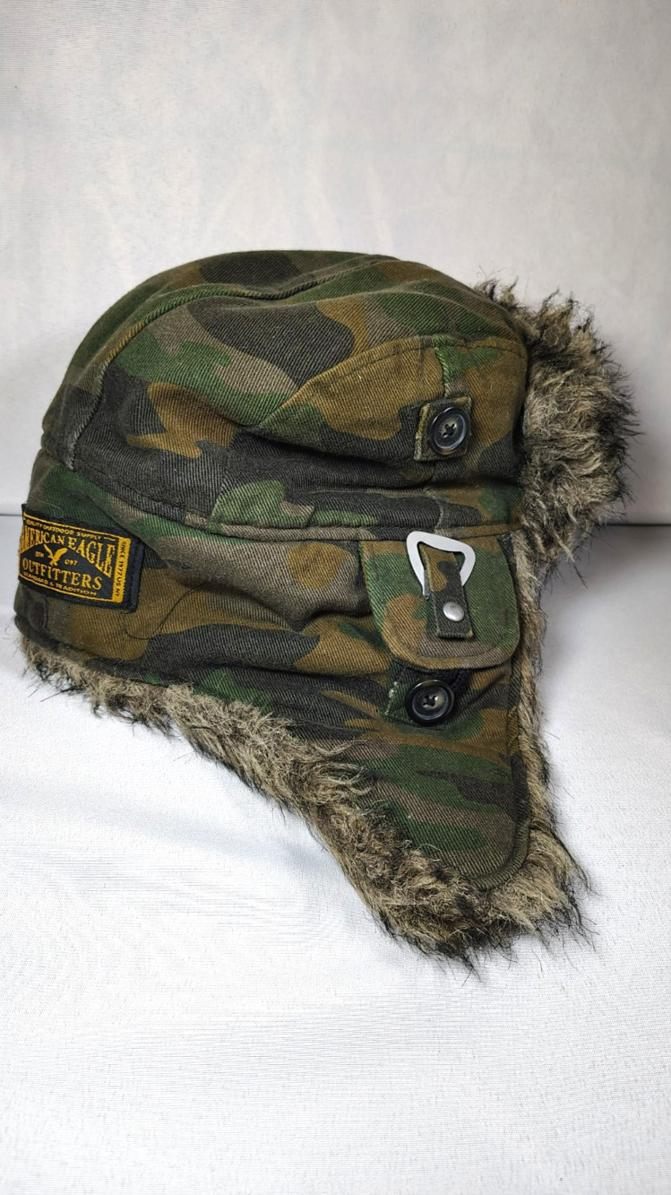 American Eagle Outfitters Camo Trapper Hat Faux Fur Lining Ear Flaps OSFM